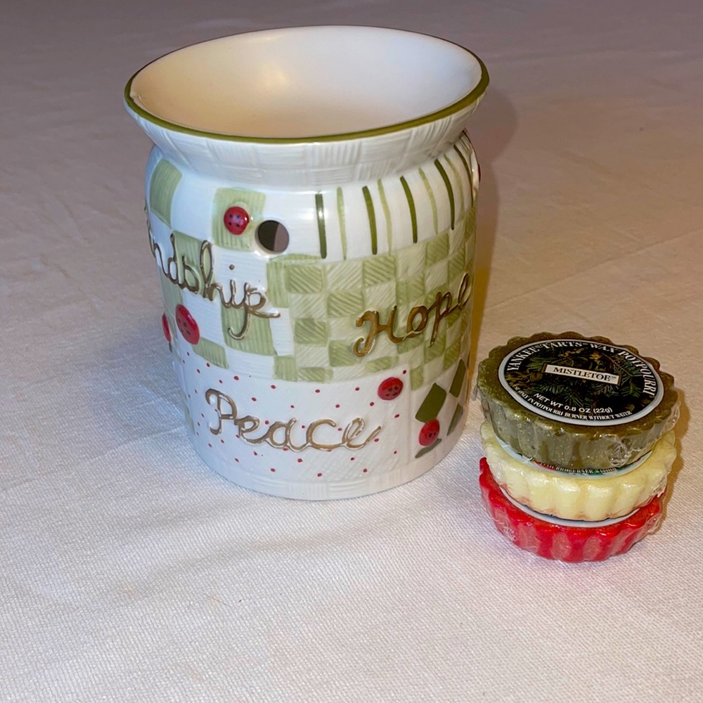 NWOT Wax potpourri tart warmer w/3 Yankee Candle wax tarts for HOLIDAYS & BEYOND